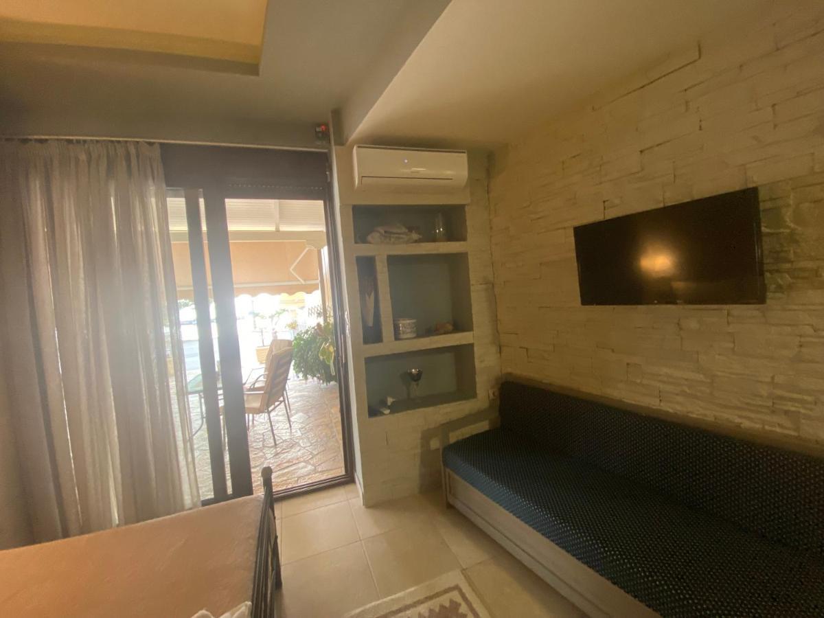 Corali Hotel Menidion Luaran gambar