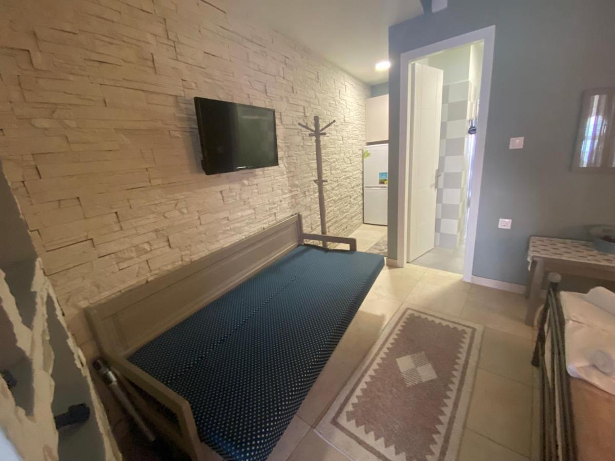 Corali Hotel Menidion Luaran gambar