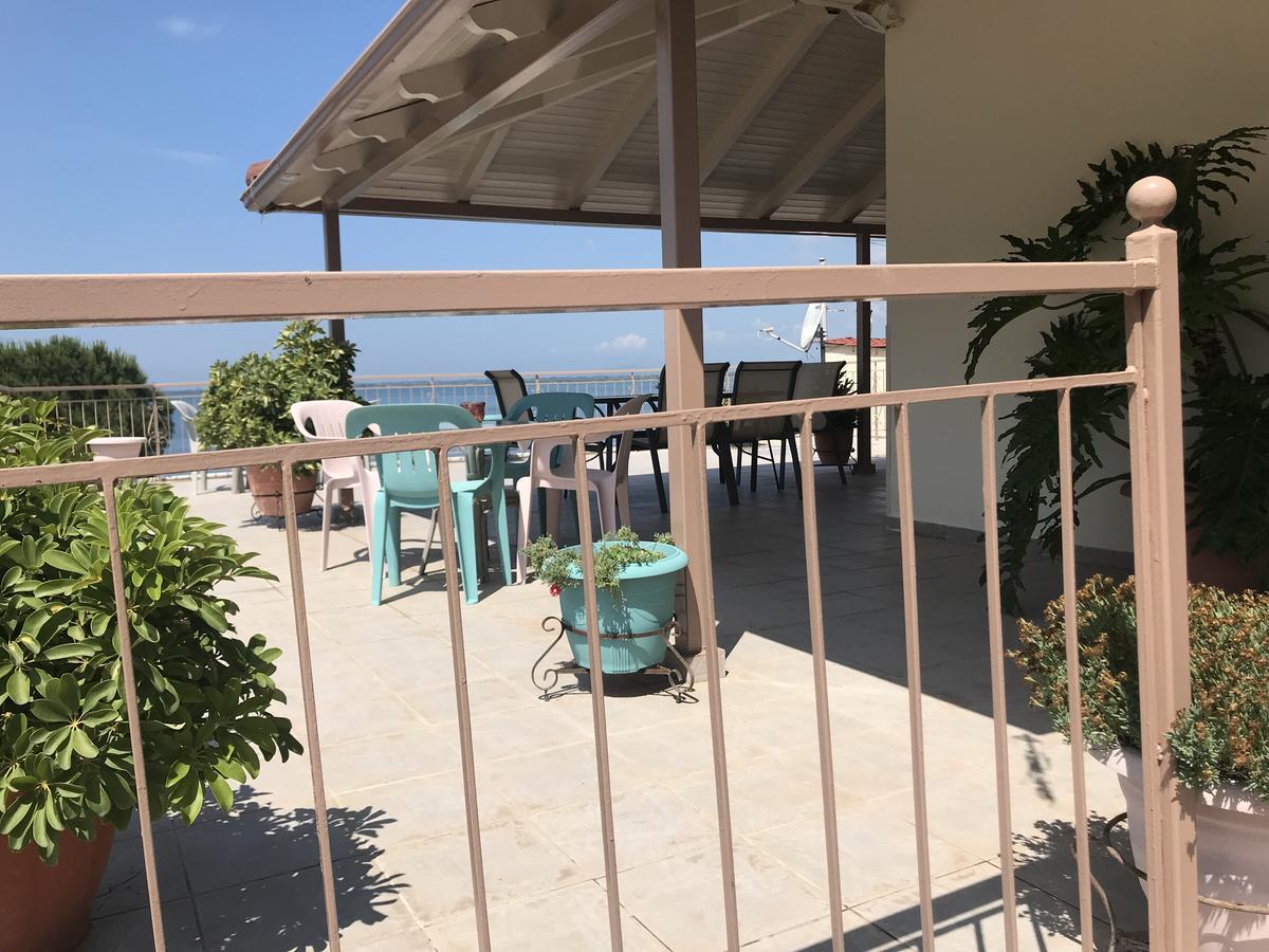 Corali Hotel Menidion Luaran gambar